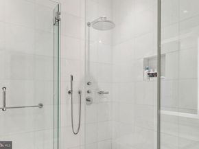 210 W Washington Square 12NW, Philadelphia PA 19106