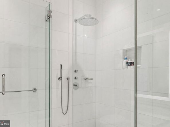 210 W Washington Square 12NW, Philadelphia PA 19106