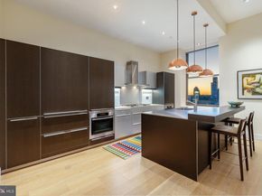 210 W Washington Square 12NW, Philadelphia PA 19106