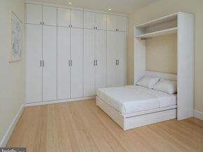 210 W Washington Square 12NW, Philadelphia PA 19106