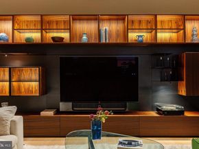 210 W Washington Square 12NW, Philadelphia PA 19106