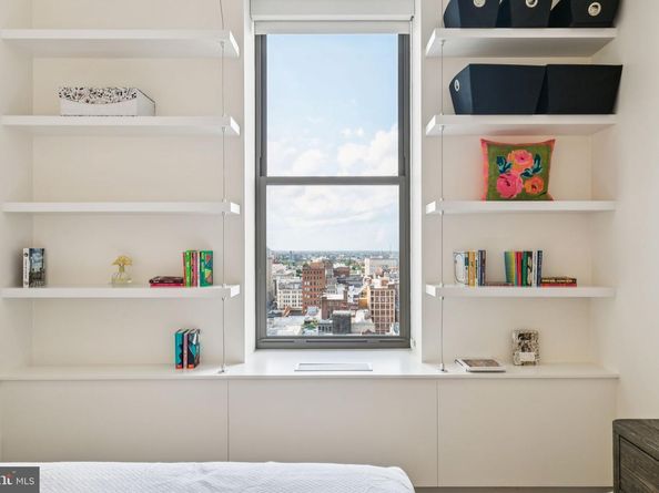210 W Washington Square 12NW, Philadelphia PA 19106
