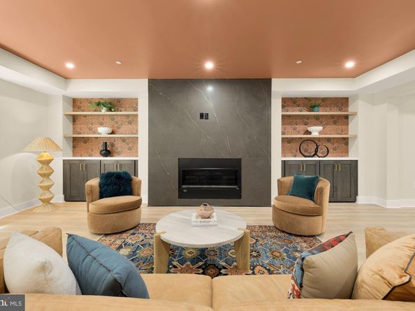 6018 Madawaska Road, Bethesda MD 20816