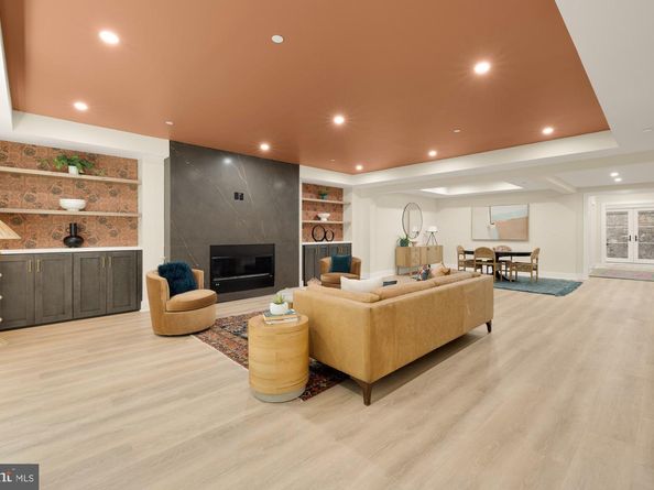6018 Madawaska Road, Bethesda MD 20816