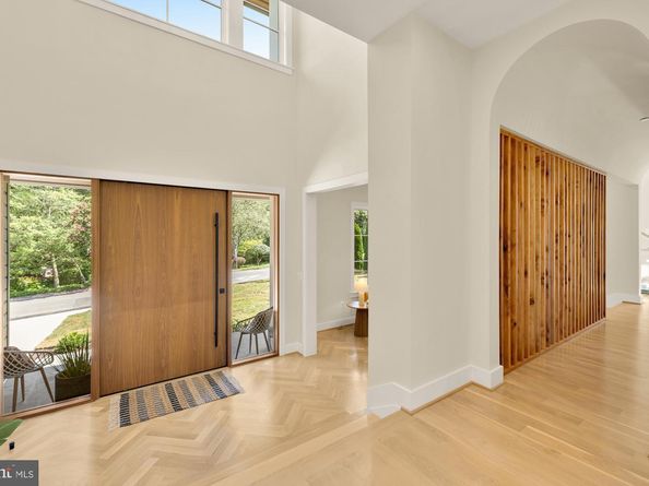 6018 Madawaska Road, Bethesda MD 20816
