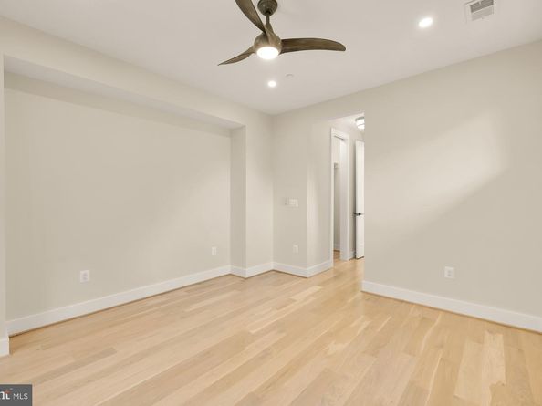 6018 Madawaska Road, Bethesda MD 20816