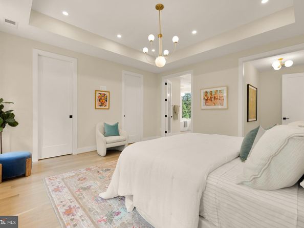 6018 Madawaska Road, Bethesda MD 20816