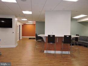 1420 Locust Street 20Q, Philadelphia PA 19102