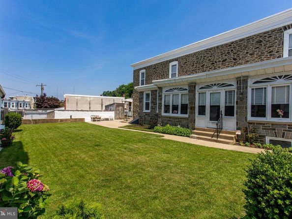 5236 Ridge Avenue, Philadelphia PA 19128
