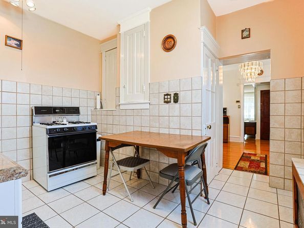 5236 Ridge Avenue, Philadelphia PA 19128