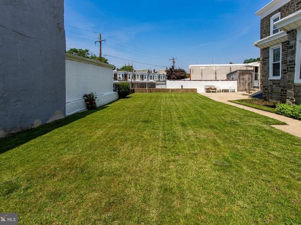 5236 Ridge Avenue, Philadelphia PA 19128