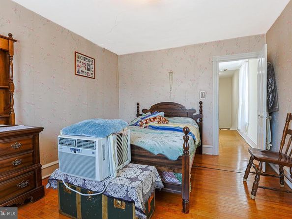 5236 Ridge Avenue, Philadelphia PA 19128