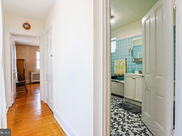 5236 Ridge Avenue, Philadelphia PA 19128
