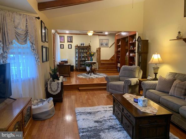 554 Locust Street, Bristol PA 19007