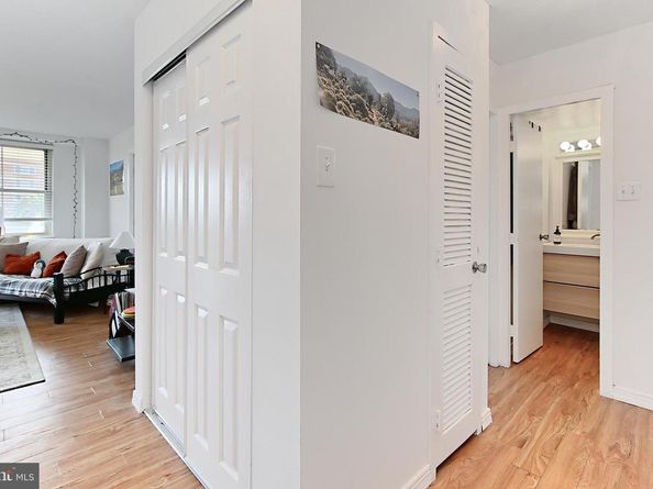 2030 N Adams Street 1201, Arlington VA 22201