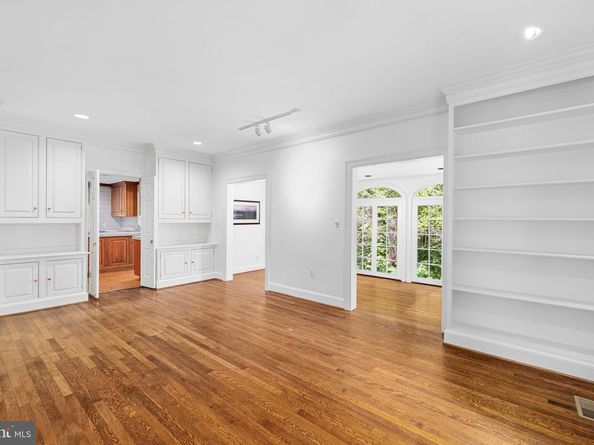1727 Hoban Road NW, Washington DC 20007