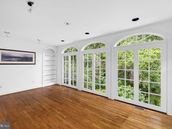 1727 Hoban Road NW, Washington DC 20007