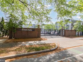 1338 4TH St SW T1338, Washington DC 20024
