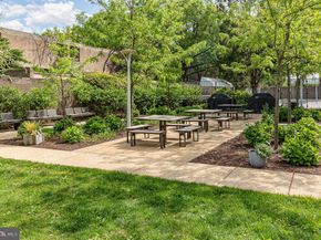 1338 4TH St SW T1338, Washington DC 20024