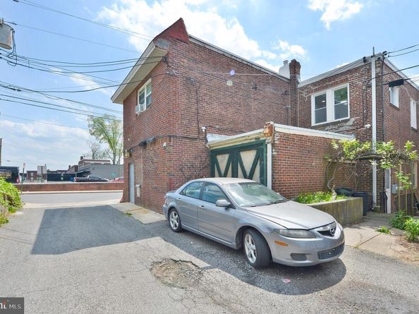 725 Church Lane, Lansdowne PA 19050