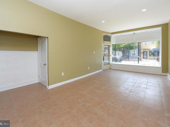 725 Church Lane, Lansdowne PA 19050