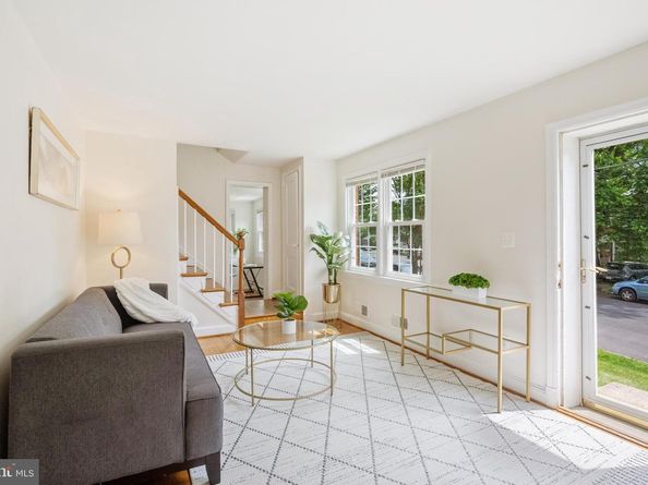 5049 12TH Street S, Arlington VA 22204