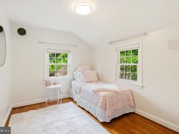 5049 12TH Street S, Arlington VA 22204