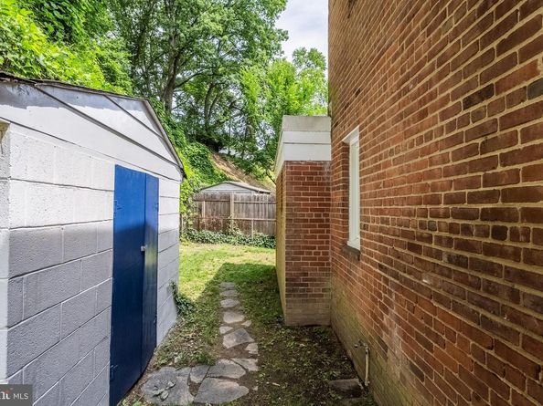 5049 12TH Street S, Arlington VA 22204