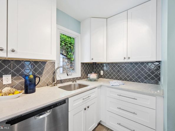 5049 12TH Street S, Arlington VA 22204