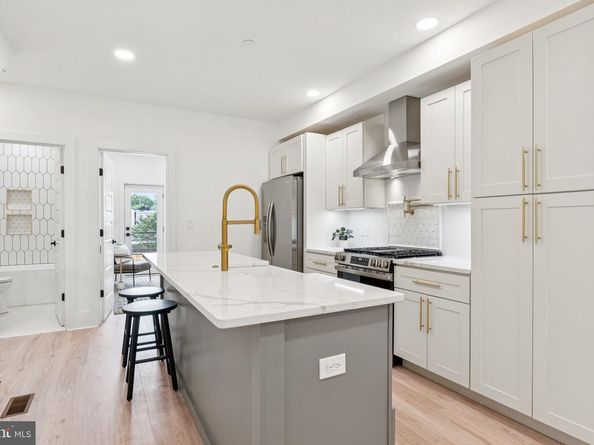 2608 4TH Street NE 1, Washington DC 20002