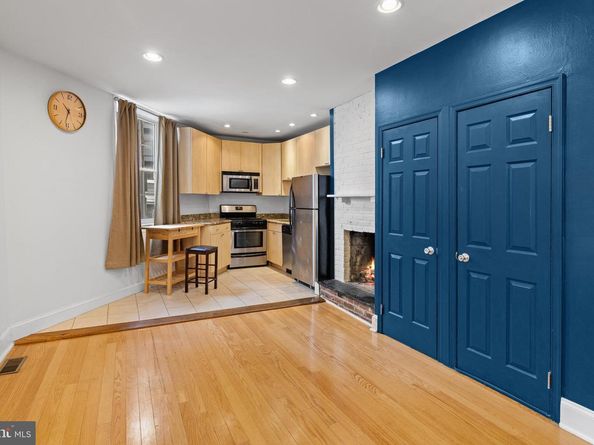 2700 South Street 2714, Philadelphia PA 19146