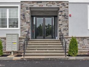 418 Jefferson Avenue 10, Bristol PA 19007