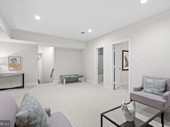 3929 Vacation Lane, Arlington VA 22207