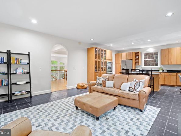 3929 Vacation Lane, Arlington VA 22207
