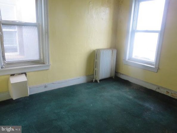 2930 W Oxford Street, Philadelphia PA 19121