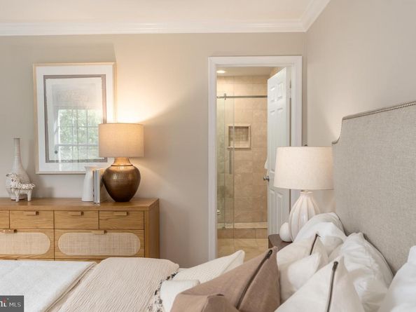 3299 Sutton Place NW C, Washington DC 20016