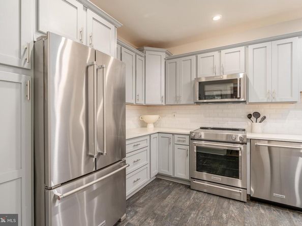 3299 Sutton Place NW C, Washington DC 20016