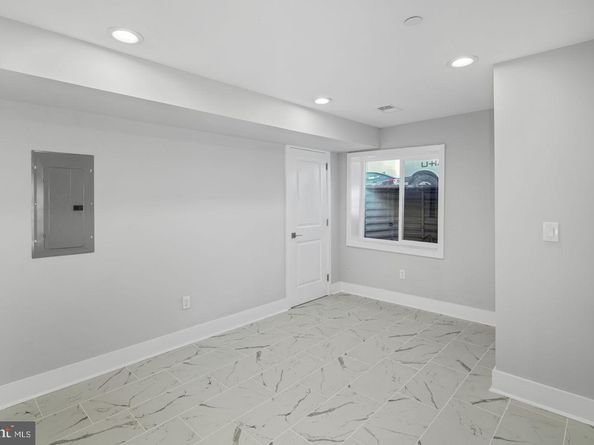 1302 N Marshall Street, Philadelphia PA 19122