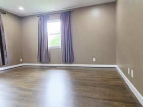 402 W Maple Avenue, Sterling VA 20164