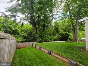 402 W Maple Avenue, Sterling VA 20164