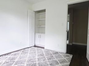 402 W Maple Avenue, Sterling VA 20164