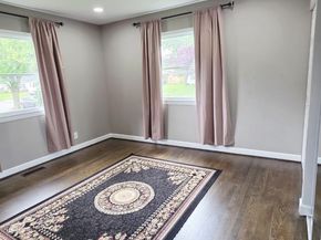 402 W Maple Avenue, Sterling VA 20164