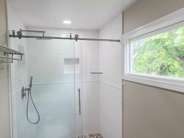 402 W Maple Avenue, Sterling VA 20164