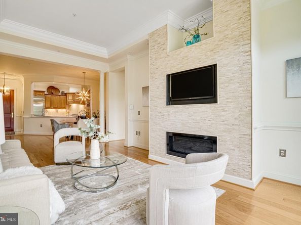 2801 Langston Boulevard 305, Arlington VA 22201
