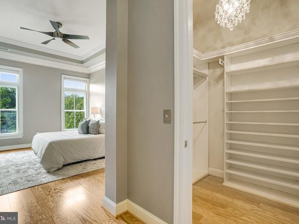 2801 Langston Boulevard 305, Arlington VA 22201
