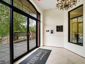 2801 Langston Boulevard 305, Arlington VA 22201