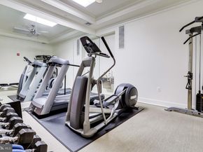 2801 Langston Boulevard 305, Arlington VA 22201