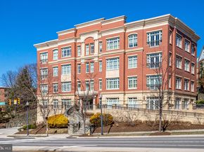 2801 Langston Boulevard 305, Arlington VA 22201