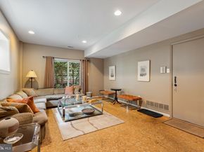 1015 Riverview Lane, Conshohocken PA 19428