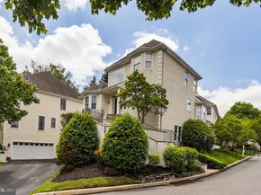 1015 Riverview Lane, Conshohocken PA 19428